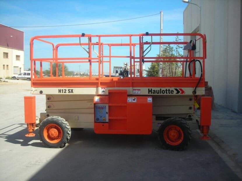 Haulotte H12SX - Scissor lift